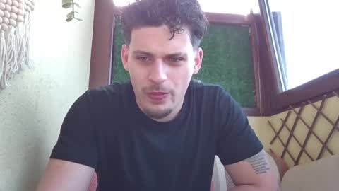 Snapshot of roberto_twink1 chatting on 24, 4, 2026 Roberto online show from 24, 4, 2026