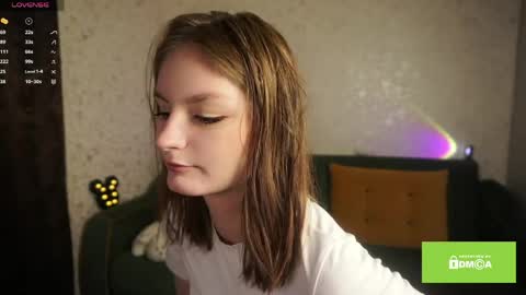 Snapshot of robynsentinella chatting on 3, 5, 2026 robynsentinella online show from 3, 5, 2026