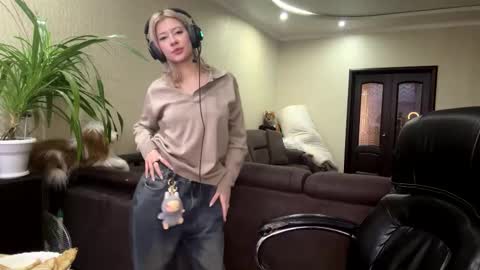 Anny online show from 2, 2, 2026