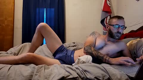 Snapshot of rockhard4u2019 chatting on 4, 12, 2024 rob online show from 4, 12, 2024