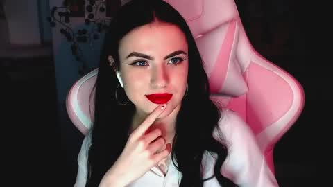 Sophie  online show from 1, 2, 2025