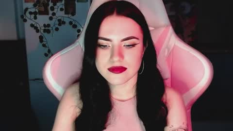 Sophie  online show from 6, 3, 2025