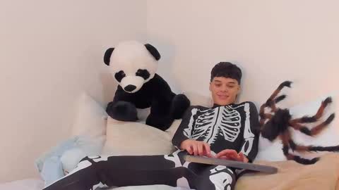 Snapshot of rockywood20cm chatting on 10, 10, 2025 RockyWood20CM online show from 10, 10, 2025