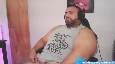 rodrixxx54 online show from 11, 3, 2025