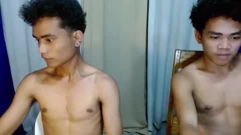 Snapshot of roianboyyy chatting on 8, 5, 2026 roianboyyy online show from 8, 5, 2026
