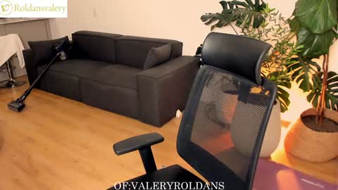 Valery Roldans online show from 6, 2, 2025