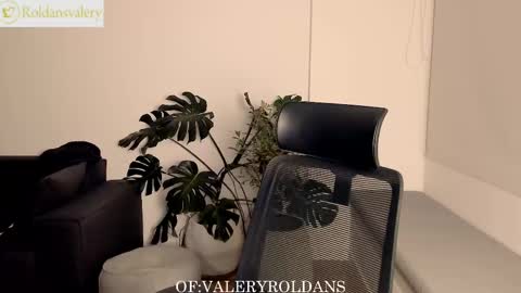 Valery Roldans online show from 27, 2, 2025