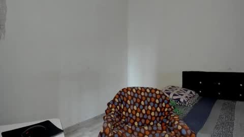 rolling_05 online show from 2, 12, 2025