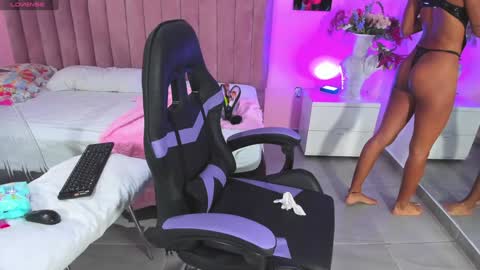 Snapshot of rolyloren chatting on 1, 12, 2024 Marcela online show from 1, 12, 2024