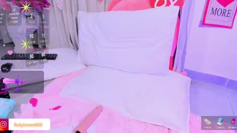 Snapshot of rolyloren chatting on 8, 2, 2025 Marcela online show from 8, 2, 2025