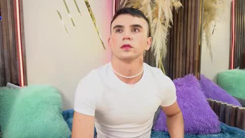   online show from 27, 11, 2025