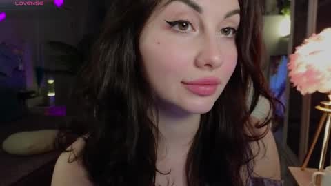 romanticsonya online show from 7, 4, 2026