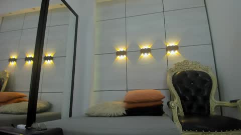 Romeo Bossi online show from 13, 4, 2026