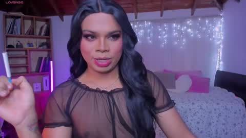 Snapshot of romirousexx chatting on 17, 1, 2026 Romi Rouse online show from 17, 1, 2026