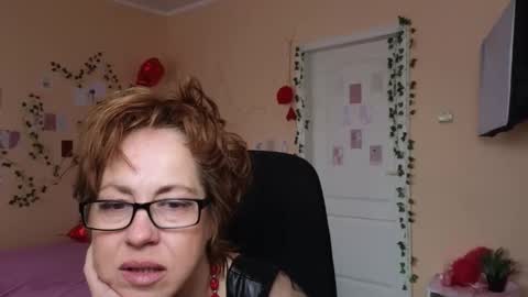 ronda_roni online show from 8, 4, 2026