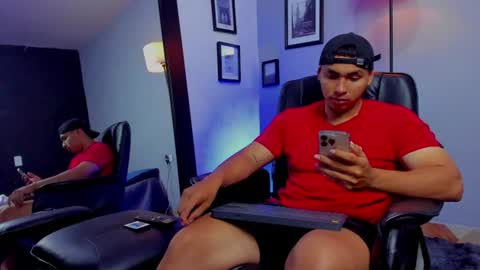 Snapshot of ronnie_crawford chatting on 13, 6, 2026 ronnie_crawford online show from 13, 6, 2026