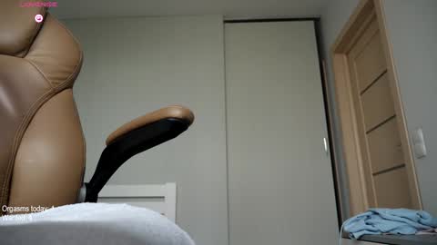 RonnyPonny online show from 1, 2, 2025