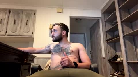 Snapshot of roofguy11 chatting on 10, 1, 2025 roofguy11 online show from 10, 1, 2025