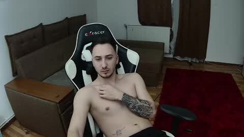 Snapshot of room4all chatting on 13, 1, 2025 ionut online show from 13, 1, 2025