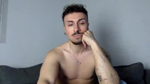 rooster_milk online show from 22, 4, 2026