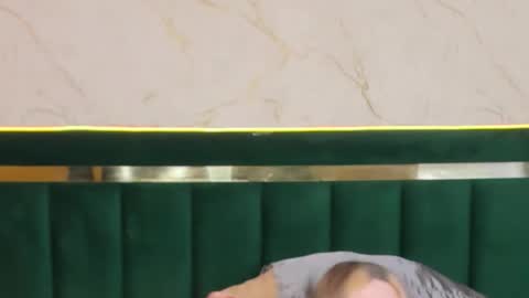 Chloe online show from 11, 2, 2026