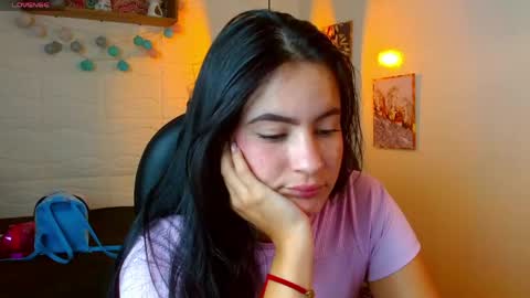 Snapshot of rosaliea chatting on 5, 6, 2026 R O S A L I A online show from 5, 6, 2026