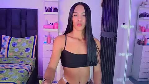 Snapshot of rosalindasexy chatting on 3, 12, 2024 Rosalinda online show from 3, 12, 2024
