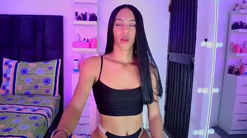 Snapshot of rosalindasexy chatting on 3, 12, 2024 Rosalinda online show from 3, 12, 2024