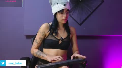 Snapshot of rose_baker_ chatting on 15, 7, 2026 ROSE BAKER online show from 15, 7, 2026