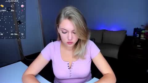 Snapshot of rose_brooks chatting on 28, 9, 2025 Rose but u can call me princess online show from 28, 9, 2025