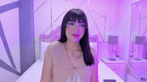 Snapshot of rosecassie chatting on 2, 1, 2025 Rose online show from 2, 1, 2025