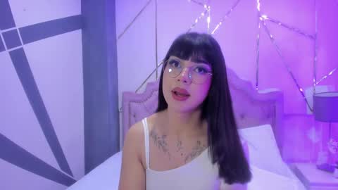 Snapshot of rosecassie chatting on 8, 1, 2025 Rose online show from 8, 1, 2025