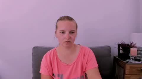 Snapshot of rosehypnotic chatting on 15, 6, 2026 Rose online show from 15, 6, 2026