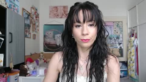 Rose online show from 10, 4, 2026