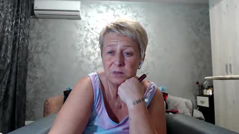 Lovepinklilly online show from 12, 3, 2025