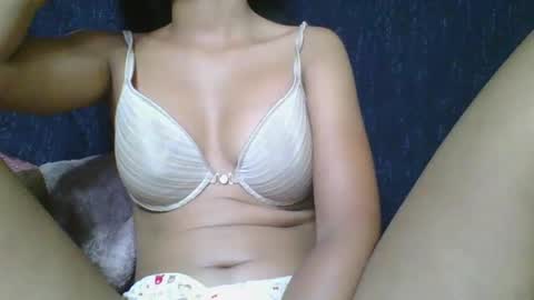 rosia685234 online show from 16, 3, 2026