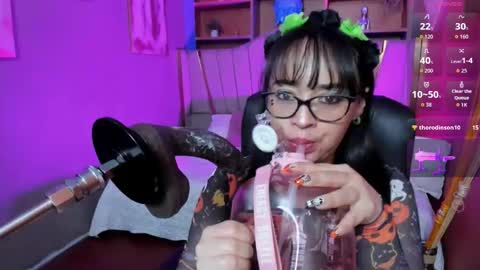 Snapshot of rosie_jhons chatting on 24, 10, 2025 rosie_jhons online show from 24, 10, 2025