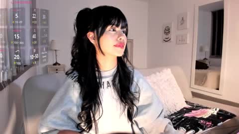 Rosieeee  online show from 10, 12, 2024