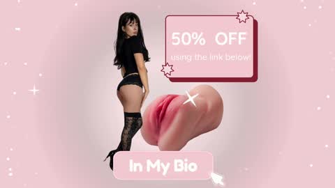 Snapshot of rosiebones chatting on 29, 10, 2025 Rosie Bones online show from 29, 10, 2025