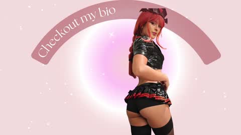 Snapshot of rosiebones chatting on 14, 11, 2025 Rosie Bones online show from 14, 11, 2025