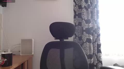 Snapshot of rosiehayes chatting on 17, 11, 2025 RosieHayes online show from 17, 11, 2025