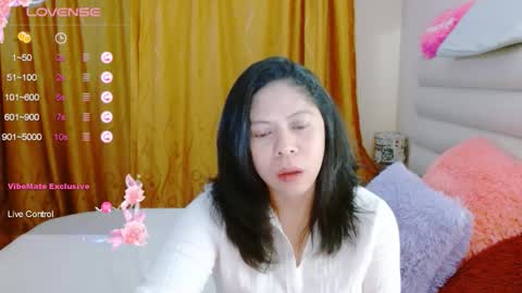 Snapshot of rositaredred chatting on 18, 11, 2025 ROSE online show from 18, 11, 2025