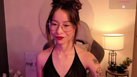 Snapshot of rosse_98_ chatting on 17, 6, 2026 Miss Rosse online show from 17, 6, 2026