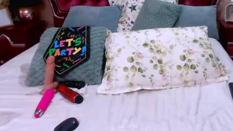 Snapshot of rossecougar_x chatting on 19, 2, 2025 Rosse Cougar online show from 19, 2, 2025
