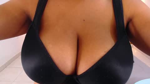 Rossi Hill online show from 27, 3, 2026