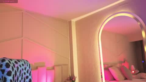 rossiie_hunt_ online show from 1, 7, 2026