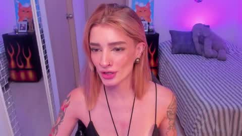 Snapshot of rot_wallace chatting on 18, 5, 2026 rot_wallace online show from 18, 5, 2026