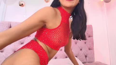 Snapshot of roulyy chatting on 14, 12, 2024  JESSY ROULY online show from 14, 12, 2024