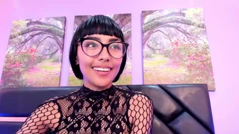 Snapshot of roulyy chatting on 11, 1, 2025  JESSY ROULY online show from 11, 1, 2025