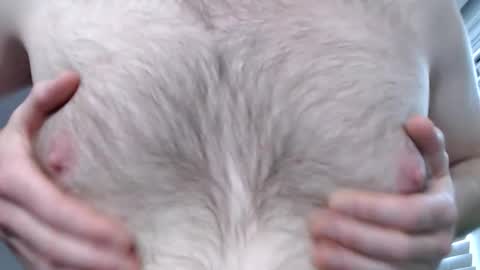 Snapshot of roundpipe7573 chatting on 19, 10, 2025 vin lulz online show from 19, 10, 2025